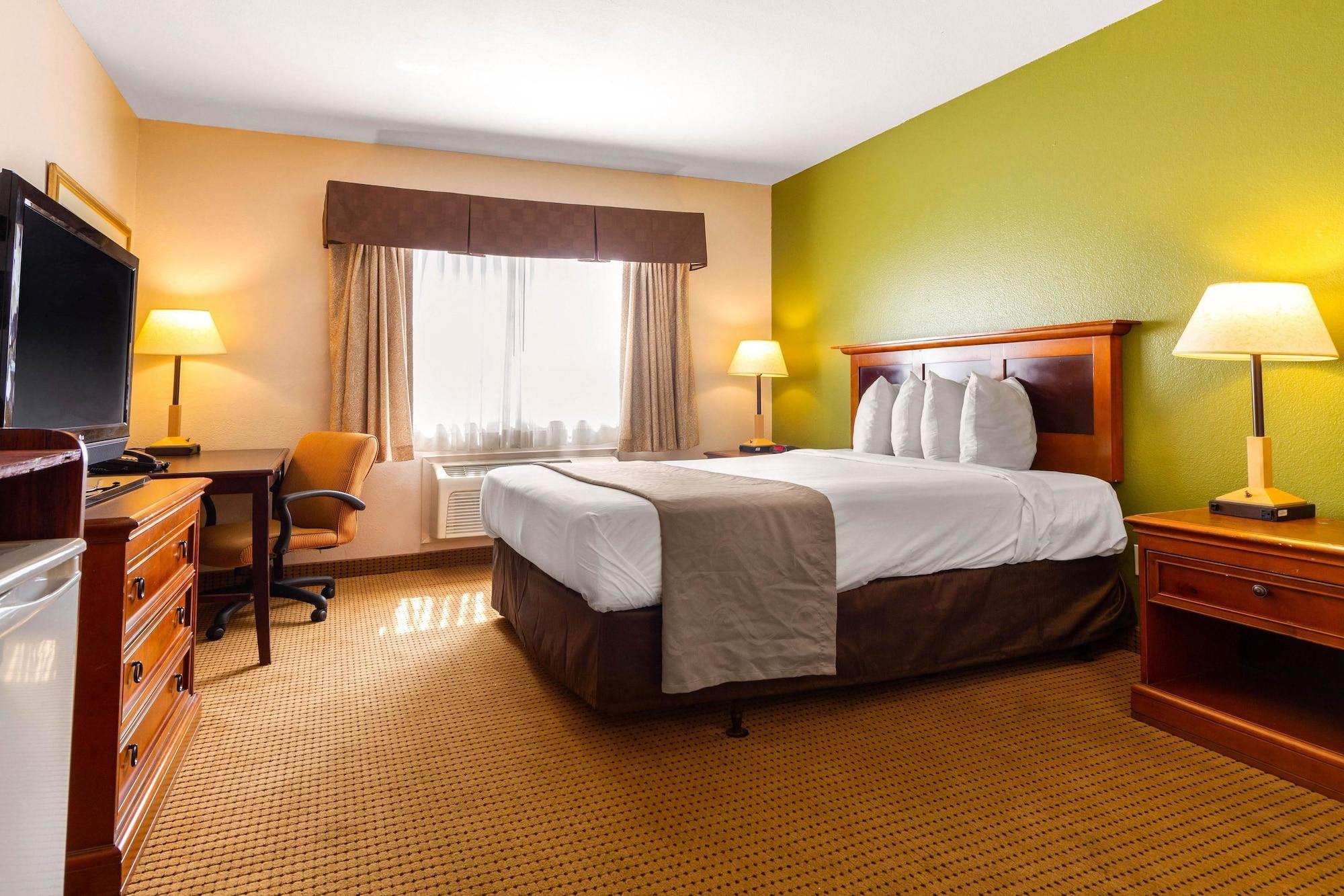 Rodeway Inn Auburn – Foresthill Exterior foto